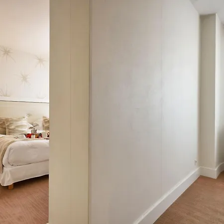 Hotel Renoir