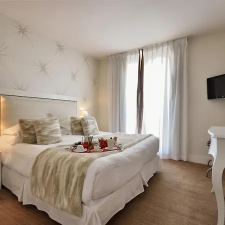 Renoir 4*