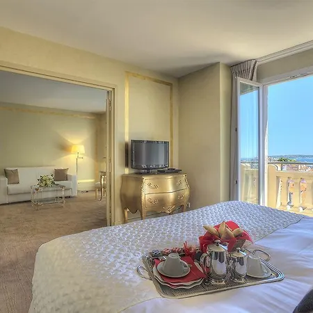 Hotel Renoir