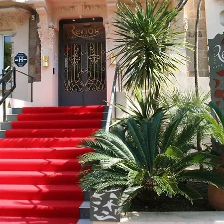 Renoir Hotel 4*