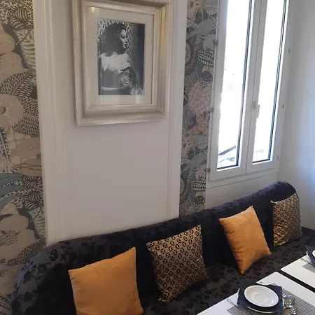 Renoir 4*
