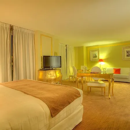Hotel Renoir 4*